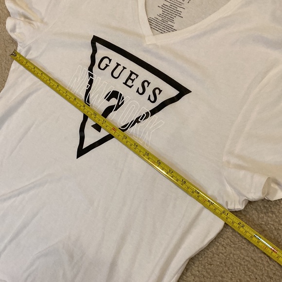 Bundle of 2 Guess Brand V-neck Short Sleeve Cotton Tee Shirts Both Size Large L - Picture 9 of 17